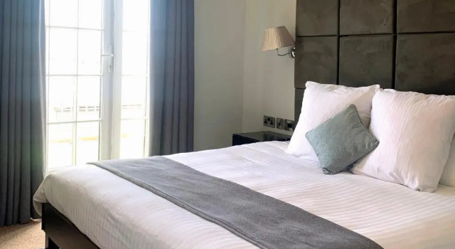 Двухместный номер Standard с балконом и с видом на море Cliff Hotel