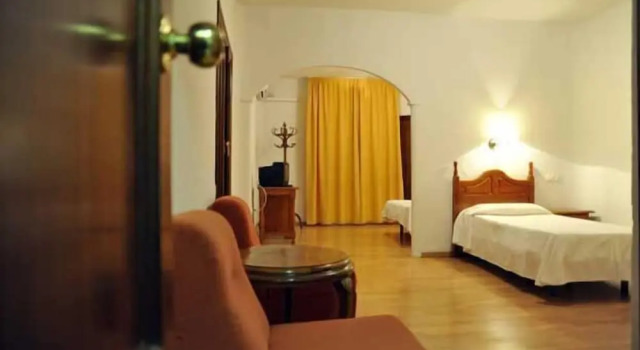 Трёхместный номер Standard с балконом Hotel Andalucia
