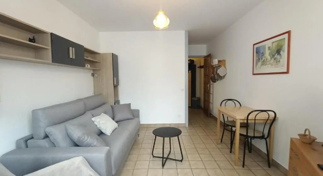 Studio Aix-les-Bains, 1 pièce, 2 personnes - FR-1-555-20, Prenota Appartamento Hotel a Alvernia con parcheggio, Parcheggio