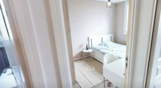 Private Room in a Shared Flat - Lyon 8