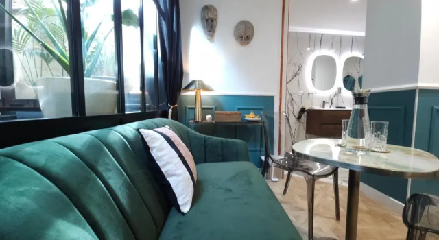 Люкс La Belle Endormie B&B French Guest house