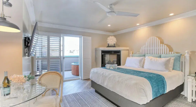 Номер Deluxe с балконом и с видом на город SeaVenture Beach Hotel