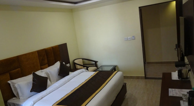 HOTEL SHIVOY GRAND, Забронировать Отель Отели Варанаси 3 звезды, рядом с Kedar Ghat, 3*