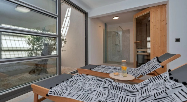Luxurious Home In Makarska With Sauna, Забронировать Дом для отпуска СПА-отели Макарска, рядом с Собор Св. Марка, SPA-услуги
