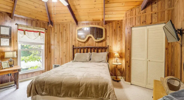 Ski, Hike! Family-friendly Beech Mtn Cabin w/ Deck, Забронировать Дом для отпуска Бич Маунтин Аппалачи