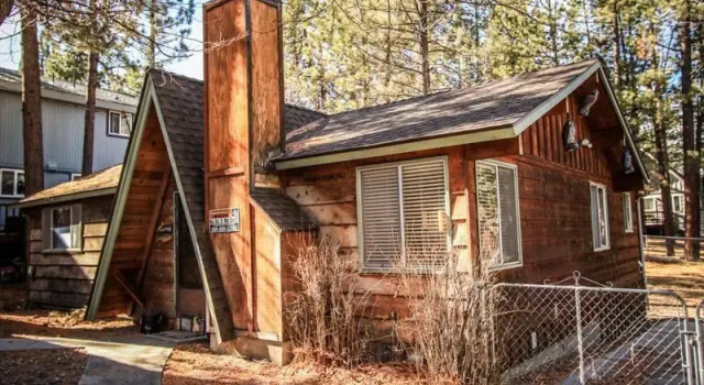 Bear Ridge 1 by Big Bear VR