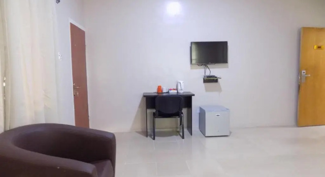 Posh Hotel and Suites Ikeja, Book Apartment Cheap Hotels in Lagos State