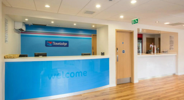 Travelodge Southampton Central, Забронировать Отель Отели Саутгемптона 3 звезды, рядом с Театр «Мэйфлауэр», 3*