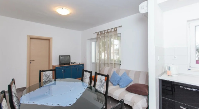 Apartments Antonia 3449, Забронировать Апартаменты/квартира Отели Подстраны с парковкой, рядом с Частный Пляж «Апартментс Лавица Бич Думичич», Парковка