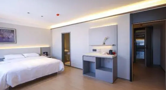 Люкс Deluxe Shankee Mohe Hotel (Jinianguan)
