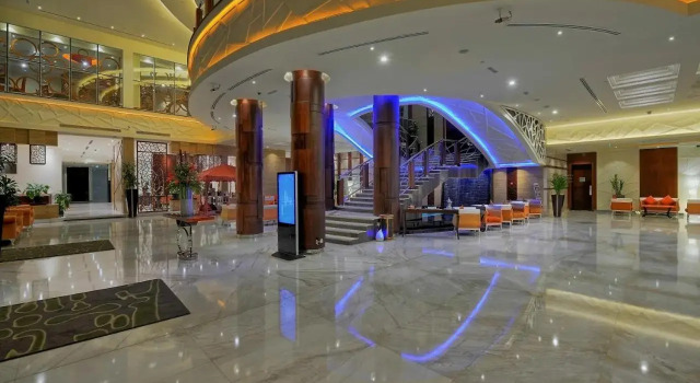 Отель Marriott Production City, Dubai