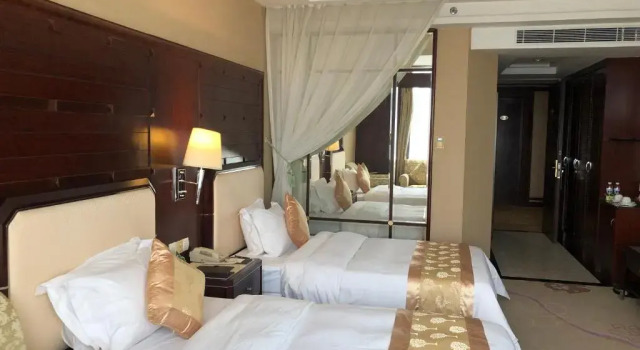 Двухместный номер Standard Hui Hua International Hotel Dongguan