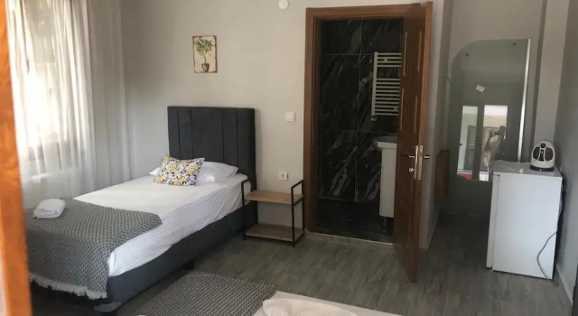 Limon Pansiyon, Varaa Hotelli Hotellit Marmara-alue pysäköinnillä, Pysäköinti