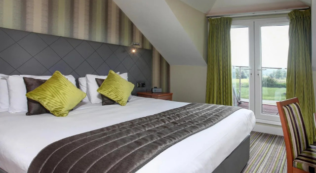 Best Western Plus - Magnolia Park, Rezervați Hotel Hoteluri în Gloucestershire cu parcare, Parcare