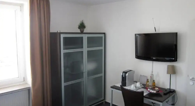 Rheinstation, Prenota Hotel Rodenkirchen Colonia