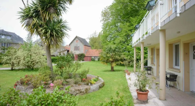 Номер Comfort Logis Hôtel La Demeure du Perron