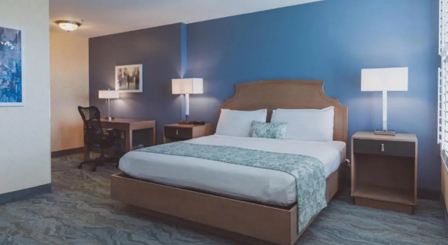 Студия The Parkview Hotel