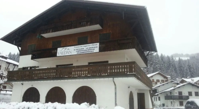 Garnì Valdan, Забронировать Отель Отели Livinallongo del Col di Lana с завтраком, Завтраки