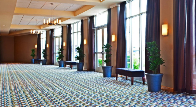 DoubleTree by Hilton Chicago Midway Airport