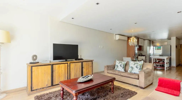 Three Bedroom Apartment - De Waterkant, Забронировать Апартаменты/квартира Отели Cape Peninsula с парковкой, Парковка