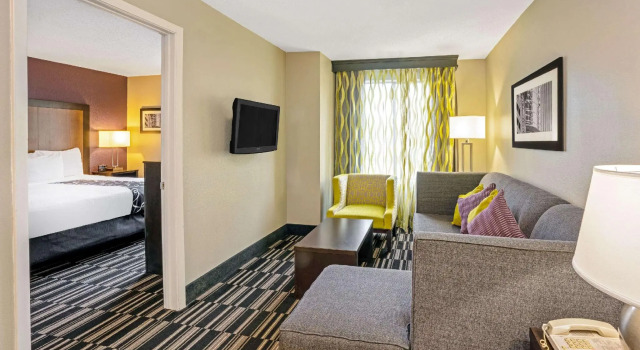 Двухместный люкс La Quinta Inn & Suites by Wyndham Houston North-Spring