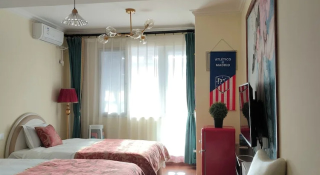 Двухместный люкс Atrium Fengzhu Homestay