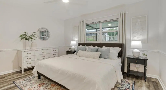 Modern style 3Bedroom home with hot tub less than 5 Mins from Legoland, Забронировать Отель Уинтер-Хейвен Lakeland - Winter Haven, рядом с Winter Park Municipal Golf Club