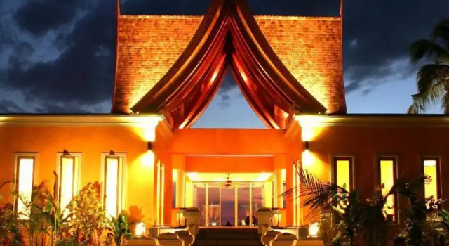 Peninsula Beach Resort