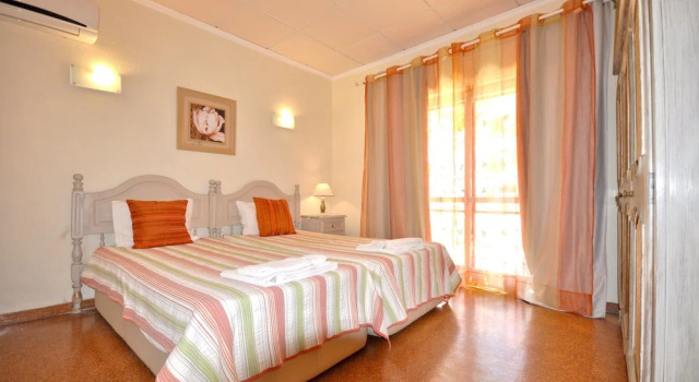 Вилла с 5 комнатами Spacious Retreat with Prime Location, Private pool, snooker, free AC Wifi