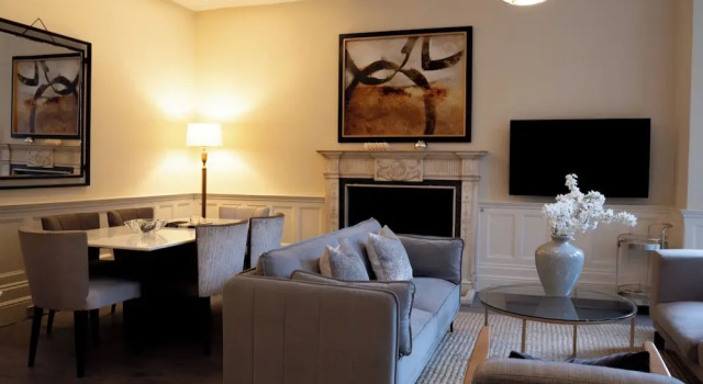 Апартаменты Deluxe The Egerton - Serviced Apartments