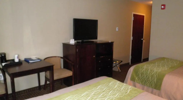 Четырёхместный номер Standard Avon Hotel - Toms River