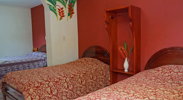 Mindo Real, Book Hotel Hotels in Mindo with Parking, Parking