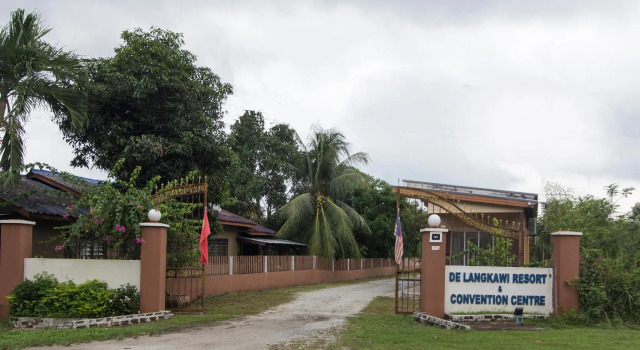 Кровать в общем номере Triima Inn Tanjung Rhu