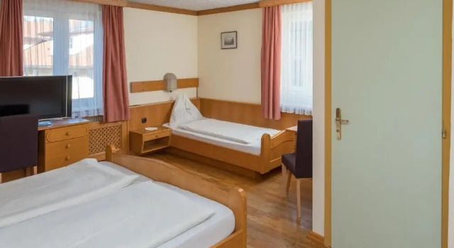 Трёхместный номер Standard c 1 комнатой Smart Motel eU