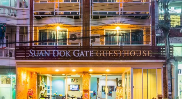 Suan Dok Gate Guesthouse