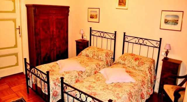 B&B Ulpalazz, Prenota Bed & breakfast Hotel a Como con parcheggio, Parcheggio