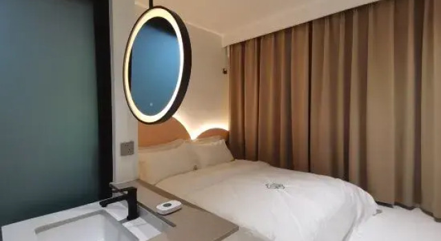 Семейный люкс с видом на реку Yesanpo Yuyinsu Mountain Smart Homestay