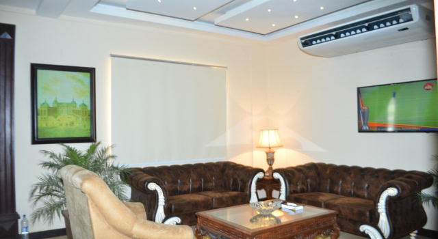 Hotel One Sukkur, Забронировать Отель Суккур 