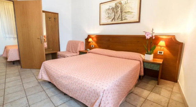Четырёхместный номер Standard Hotel San Pietro