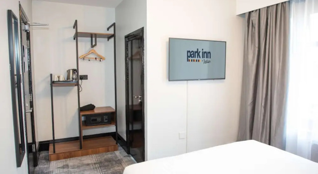 Номер Standard Park Inn by Radisson Bournemouth