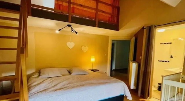 House in Moulin du Ruy With Forest Views, Забронировать Дом для отпуска Мулен-дю-Рю Бельгия