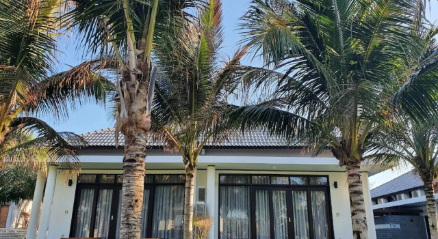 Бунгало Deluxe Starlight Villa Beach Resort & Spa