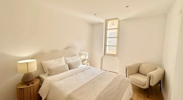 Elegant Apartment-ac-1br-2p- Center Saint-tropez, Забронировать Апартаменты/квартира Отели Сен-Тропе с парковкой, рядом с Cimitière Marin, Парковка
