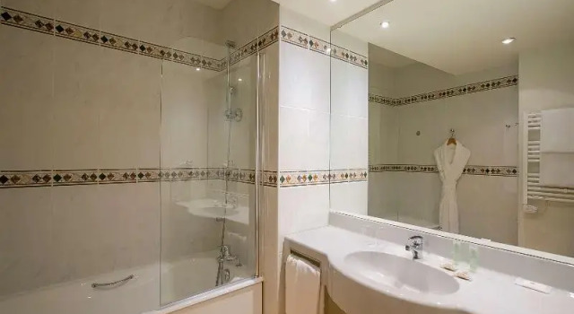 Двухместный номер Standard Best Western Hotel Sourcéo