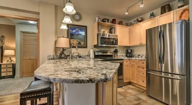 Номер Platinum Luxury 1 Bedroom Mountain Condo In River Run Village With Expansive Mountain Views And Walking Distance To Ski Slopes