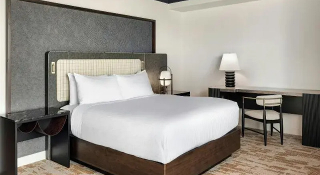 Двухместный люкс c 1 комнатой The Elmore Hotel, DFW Southlake, a Tribute Portfolio Hotel