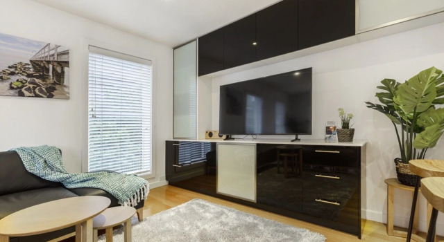 StayCentral - Port Melbourne Townhouse, Забронировать Дом для отпуска Мельбурн Melbourne Region, рядом с Пристань для яхт «Е»