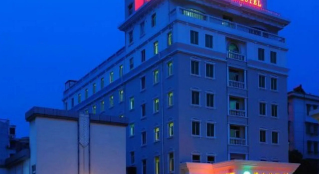 Vienna Hotel Hangzhou Yuhang Linping, Buchen Sie Hotel Yuhang Zhejiang