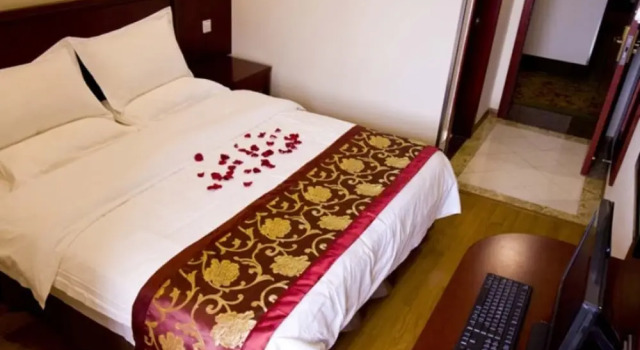 Номер Classic GreenTree Inn Shanghai Hongqiao Hub Convention Center Jinghua Road Shell Hotel