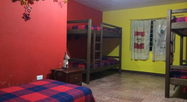 Golden Elephant Hostel, Book Hostel Hotels in Antioquia with Breakfast, Breakfasts